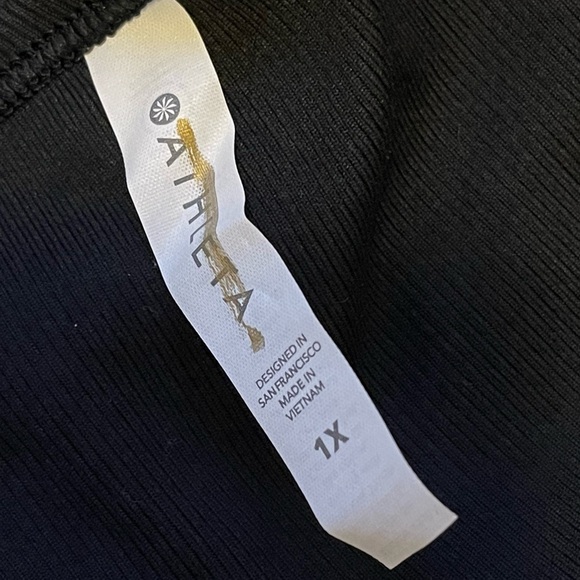 NWT Athleta Karma Twist Back Cami, BLACK SIZE 1X - Picture 7 of 9